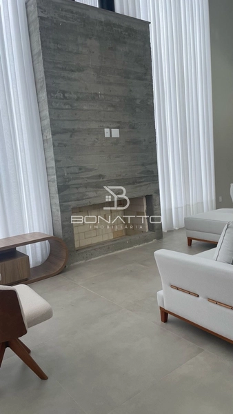 Casa nova com piscina a venda: 14ª foto da galeria de imagens do imóvel