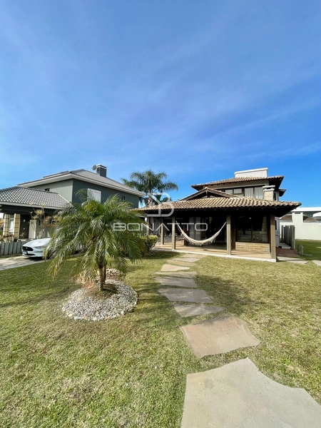Sobrado a venda com 218 m² no Velas da Marina