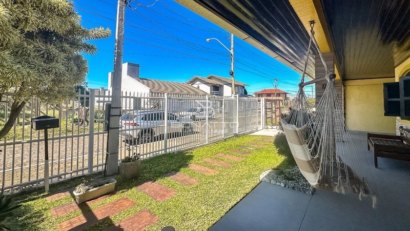 Casa a venda em Atlântida Sul: 5ª foto da galeria de imagens do imóvel