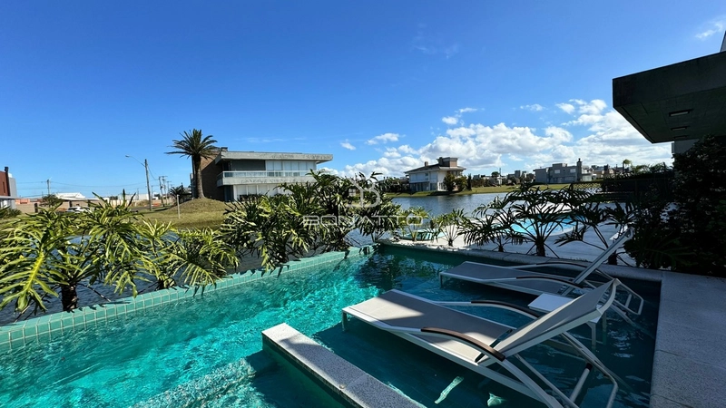 Casa à venda com 4 suites: 16ª foto da galeria de imagens do imóvel