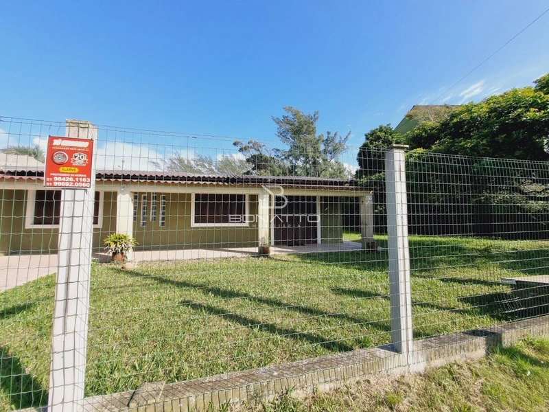 Casa à venda em Atlântida Sul: 4ª foto da galeria de imagens do imóvel