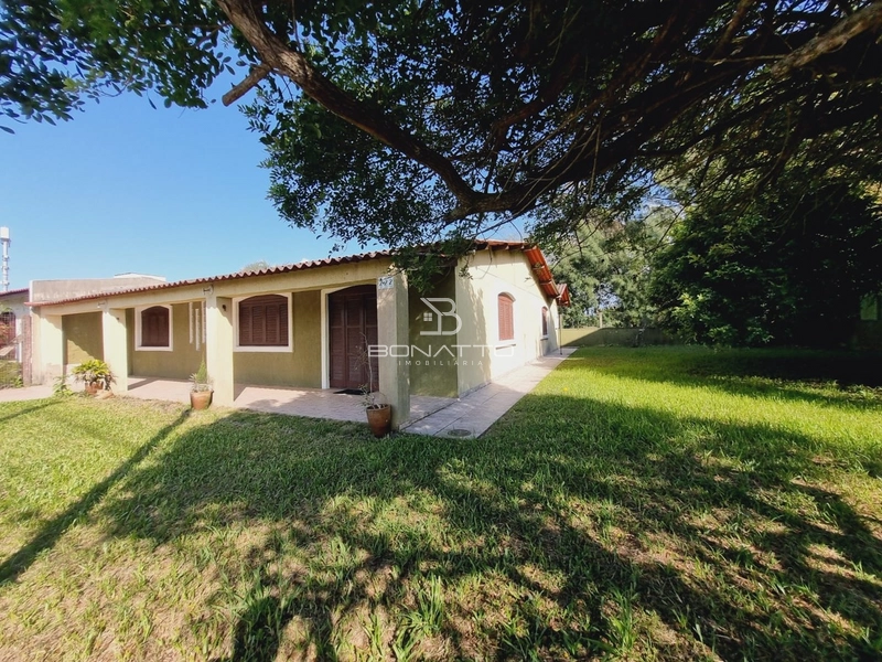 Casa à venda em Atlântida Sul: 1ª foto da galeria de imagens do imóvel