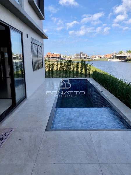 Casa à venda com 5 dormitórios beira lago: 18ª foto da galeria de imagens do imóvel