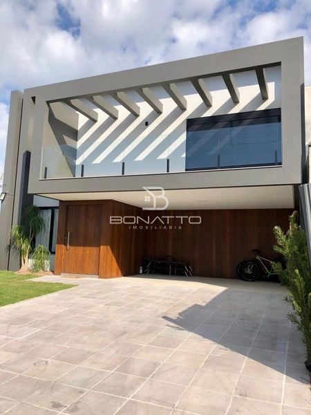 Casa à venda com 5 dormitórios beira lago: 2ª foto da galeria de imagens do imóvel