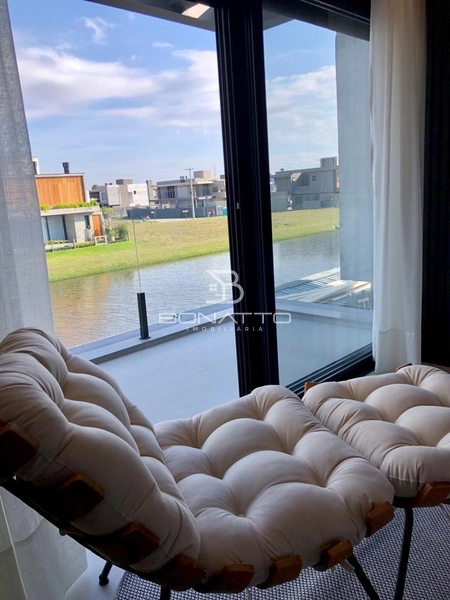 Casa à venda com 5 dormitórios beira lago: 28ª foto da galeria de imagens do imóvel