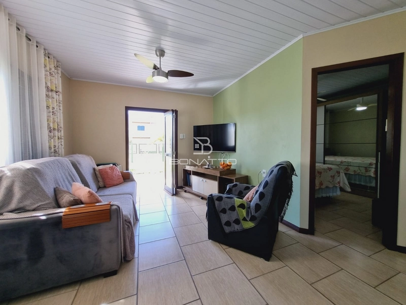 Casa à venda em Atlântida Sul: 8ª foto da galeria de imagens do imóvel