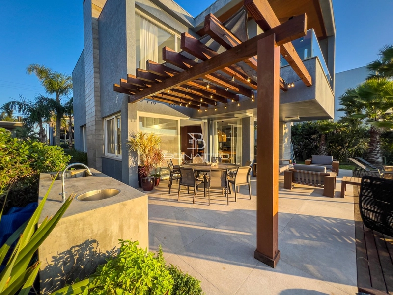 Casa à venda com 4 suites beira lago: 28ª foto da galeria de imagens do imóvel