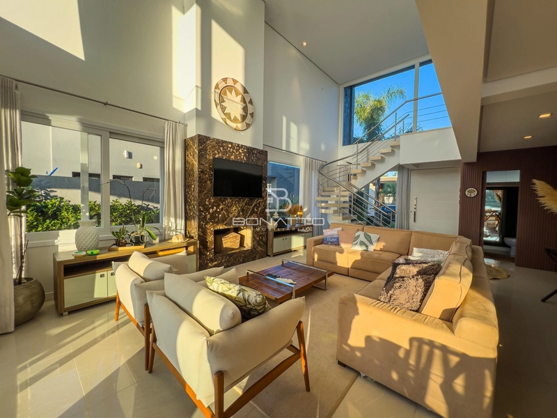 Casa à venda com 4 suites beira lago: 10ª foto da galeria de imagens do imóvel