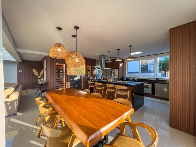 Casa à venda com 4 suites beira lago: 9ª foto da galeria de imagens do imóvel