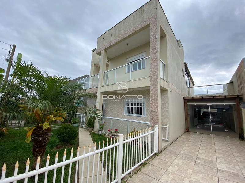 Sobrado à Venda: 1ª foto da galeria de imagens do imóvel