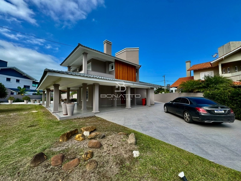 Linda Casa no Atlântida Lagos Park: 1ª foto da galeria de imagens do imóvel