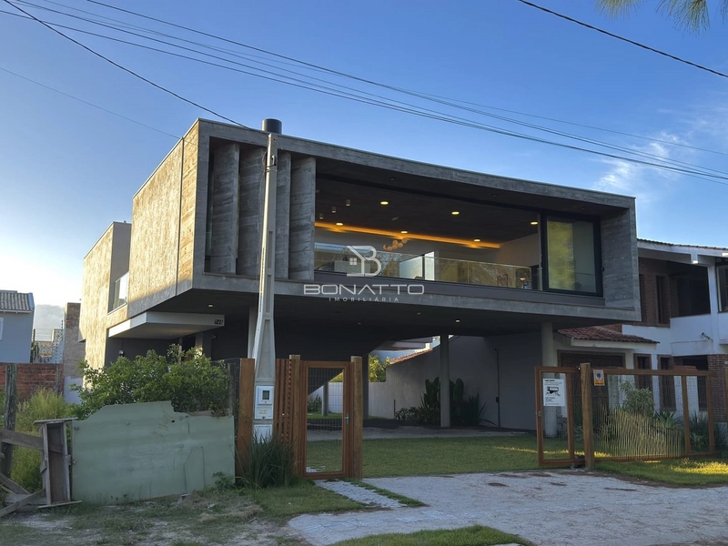 Casa á venda beira mar na Noiva do Mar: 1ª foto da galeria de imagens do imóvel