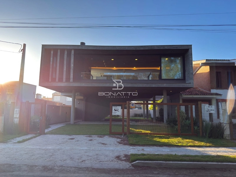 Casa á venda beira mar na Noiva do Mar: 2ª foto da galeria de imagens do imóvel