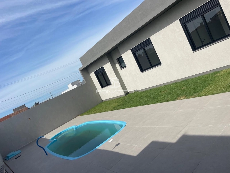 Casa à venda em Atlântida Sul: 8ª foto da galeria de imagens do imóvel