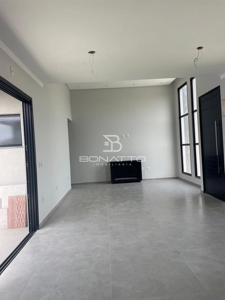 Casa à venda em Atlântida Sul: 2ª foto da galeria de imagens do imóvel