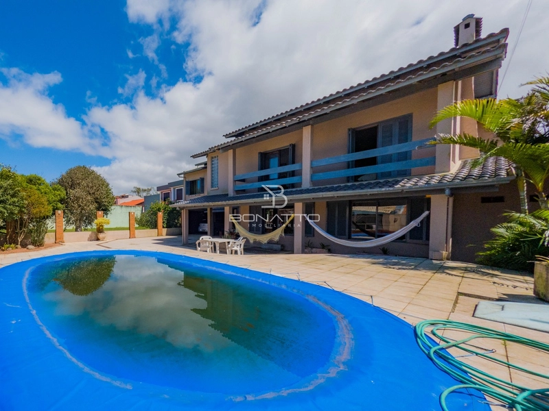 Sobrado com piscina a venda em Imbé: 52ª foto da galeria de imagens do imóvel