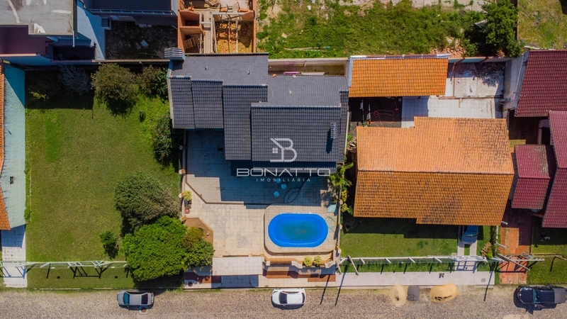 Sobrado com piscina a venda em Imbé: 4ª foto da galeria de imagens do imóvel