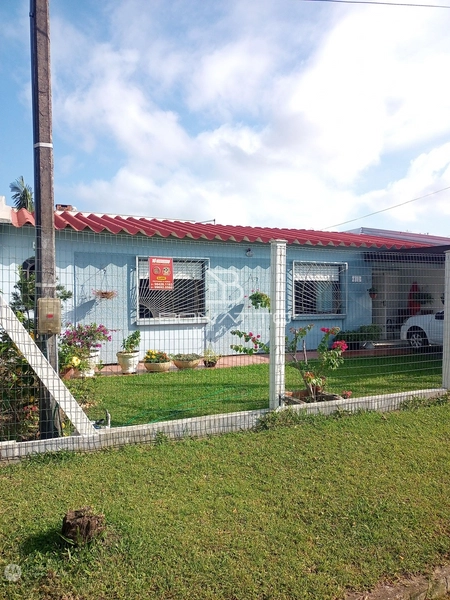 Ótima Casa em Atlântida Sul: 2ª foto da galeria de imagens do imóvel