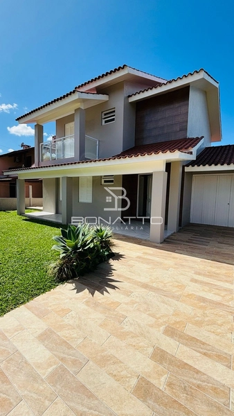 Casa à Venda no Centro de Imbé – Conforto e Localização Privilegiada!: 1ª foto da galeria de imagens do imóvel