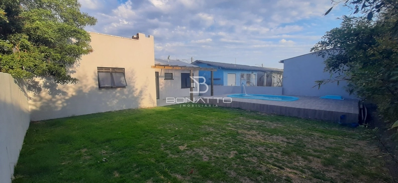 Casa a venda em Atlântida Sul: 3ª foto da galeria de imagens do imóvel