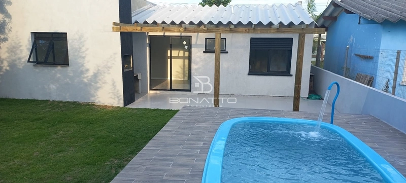 Casa a venda em Atlântida Sul: 14ª foto da galeria de imagens do imóvel