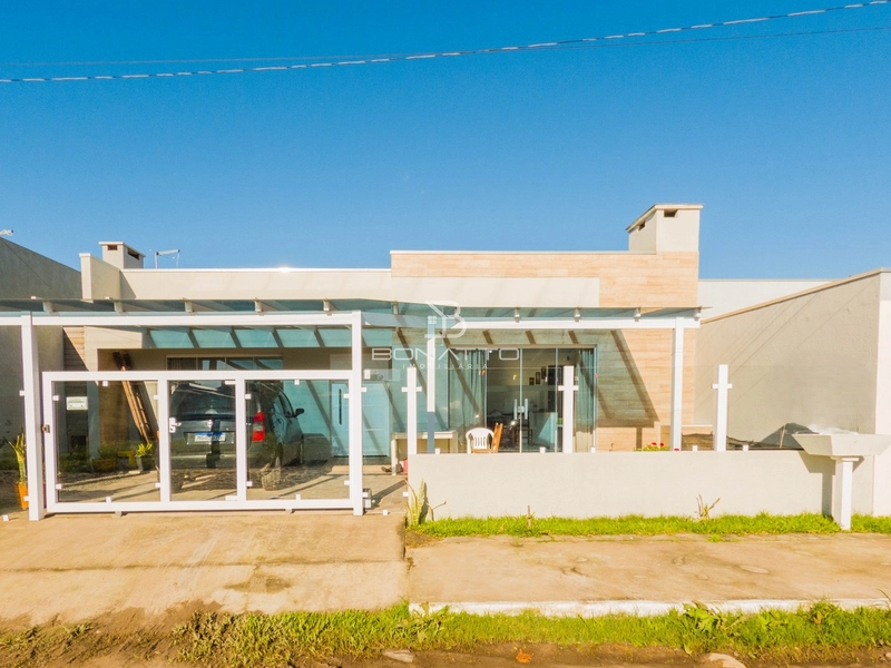 Casa Moderna à Venda próximo ao mar no Balneário Presidente em Imbé: 1ª foto da galeria de imagens do imóvel