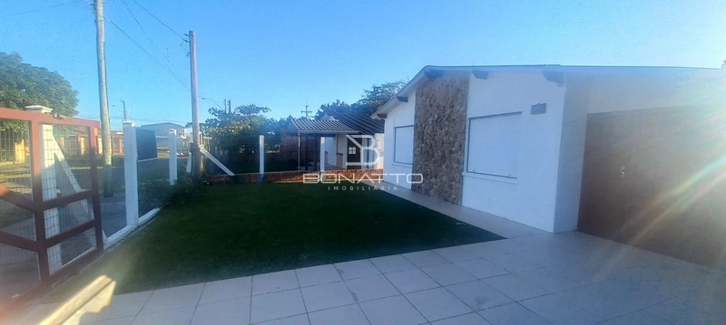 Casa à Venda no Centro de Atlântida Sul! Conforto e praticidade!: 2ª foto da galeria de imagens do imóvel