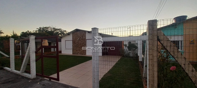 Casa à Venda no Centro de Atlântida Sul! Conforto e praticidade!: 11ª foto da galeria de imagens do imóvel