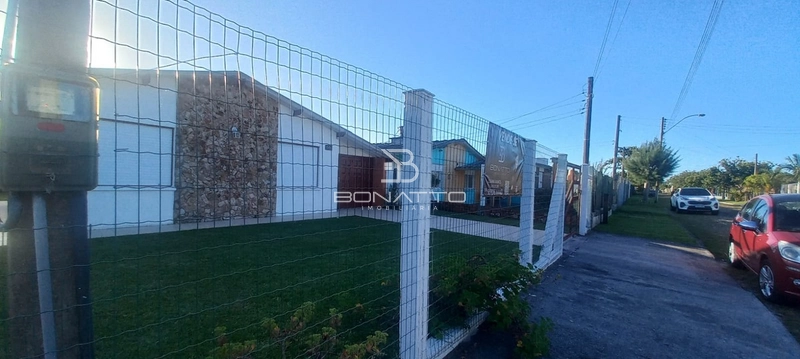 Casa à Venda no Centro de Atlântida Sul! Conforto e praticidade!: 3ª foto da galeria de imagens do imóvel