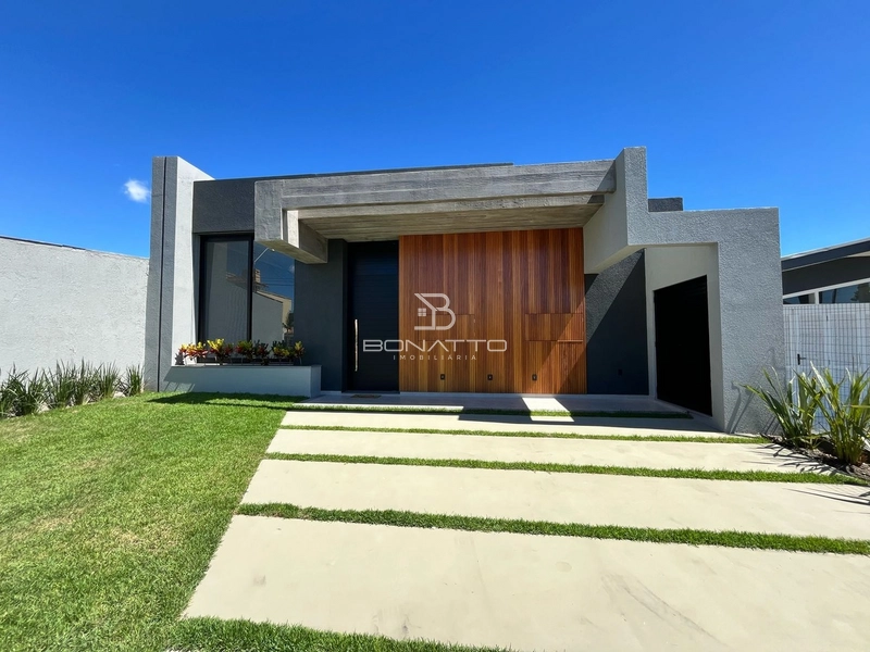 Casa Nova no Centro de Xangrilá: 1ª foto da galeria de imagens do imóvel