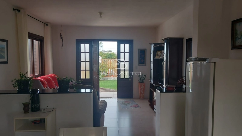 Casa à Venda em Atlântida Sul – Conforto e Qualidade!: 5ª foto da galeria de imagens do imóvel