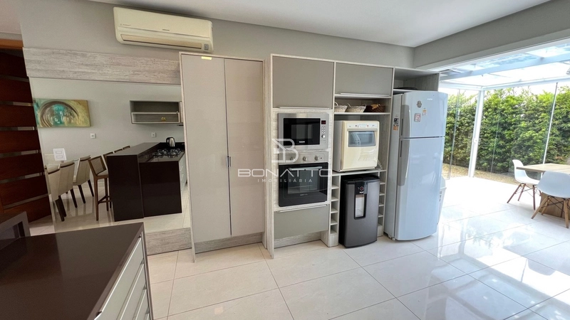 Casa no Condomínio Las Palmas: 2ª foto da galeria de imagens do imóvel