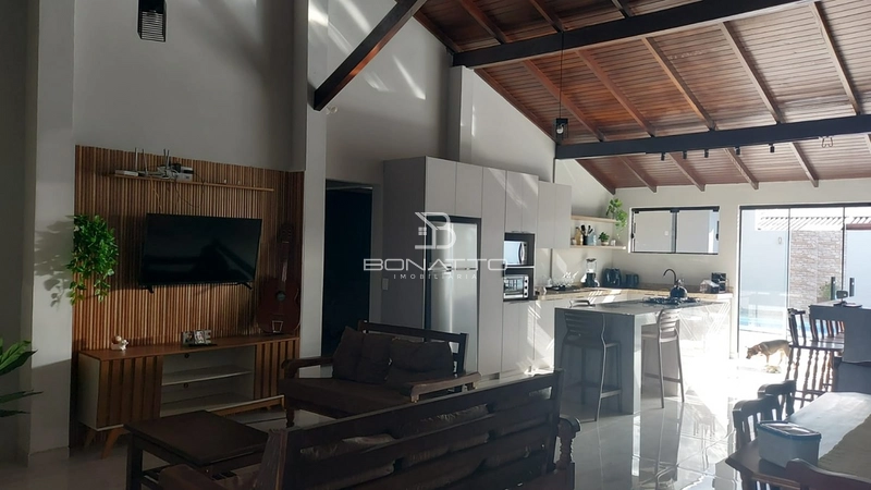 Casa à Venda próxima ao mar em Atlântida Sul – Conforto e Lazer!: 6ª foto da galeria de imagens do imóvel