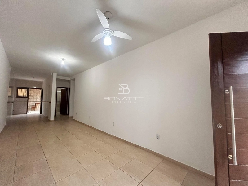 Casa á venda em Atlântida Sul: 2ª foto da galeria de imagens do imóvel