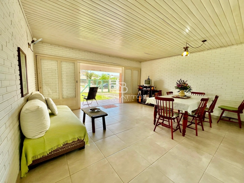 CASA LINDA NA PRAIA DE RAINHA DO MAR - XANGRI-LÁ/RS: 9ª foto da galeria de imagens do imóvel