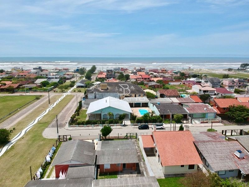 CASA LINDA NA PRAIA DE RAINHA DO MAR - XANGRI-LÁ/RS: 2ª foto da galeria de imagens do imóvel