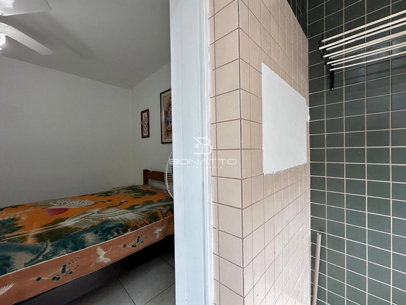 Apartamento no centro e uma quadra do mar: 3ª foto da galeria de imagens do imóvel