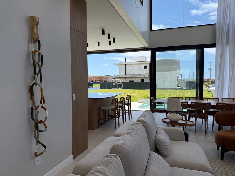 Sobrado de Alto Padrão: 15ª foto da galeria de imagens do imóvel