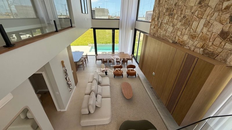 Sobrado de Alto Padrão: 13ª foto da galeria de imagens do imóvel