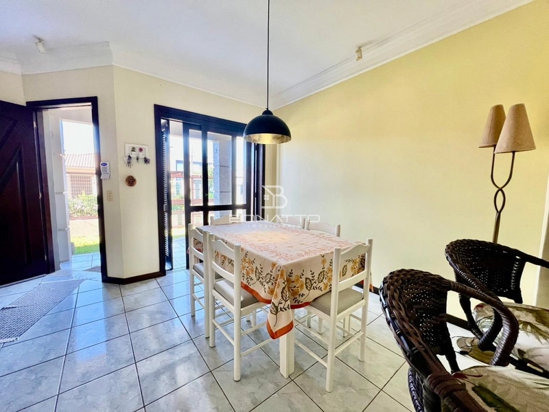 Casa à venda em Atlântida Sul: 4ª foto da galeria de imagens do imóvel