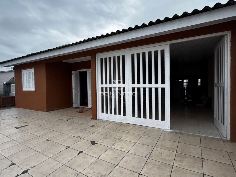 Ótima casa a venda em Atlântida sul