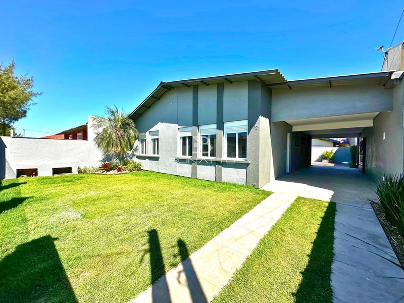 Casa á venda em Atlântida sul