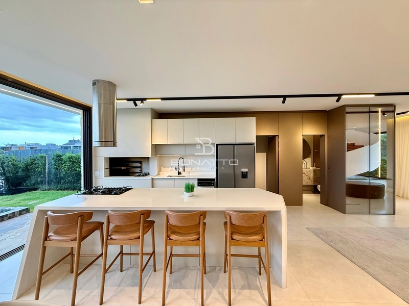 Beira lago em condomínio fechado: 13ª foto da galeria de imagens do imóvel