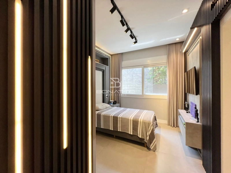 Beira lago em condomínio fechado: 18ª foto da galeria de imagens do imóvel