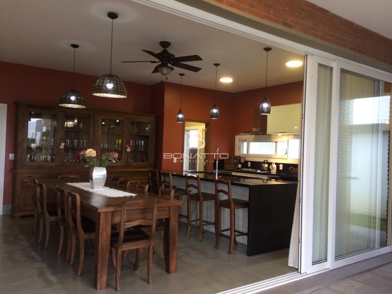 Casa Térrea à venda: 1ª foto da galeria de imagens do imóvel