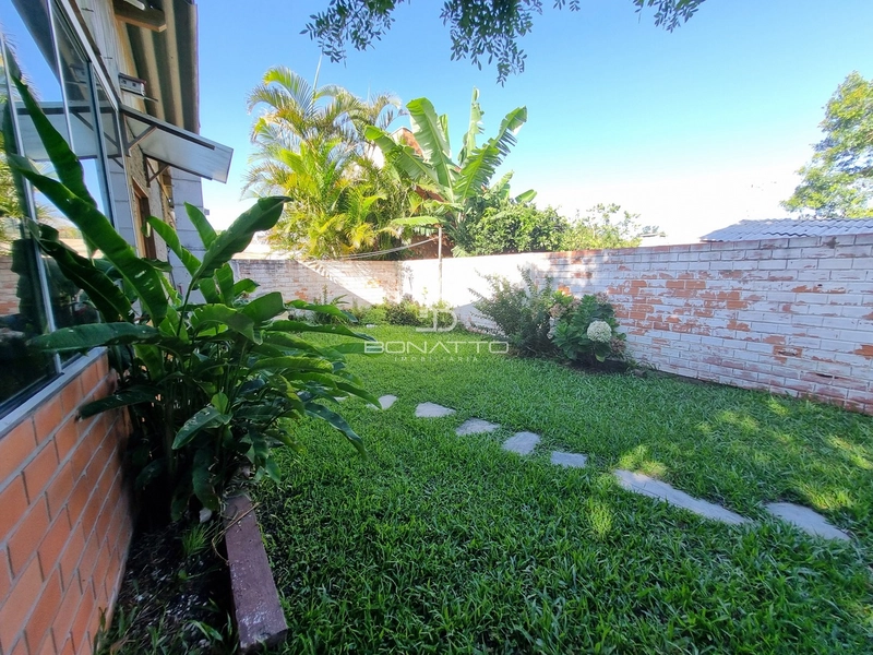 Casa com piscina em Atlântida Sul: 7ª foto da galeria de imagens do imóvel