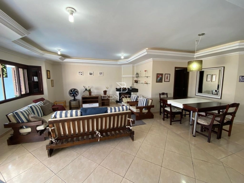 Casa em Atlântida Sul: 4ª foto da galeria de imagens do imóvel