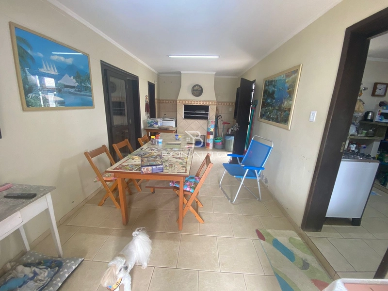 Casa em Atlântida Sul: 10ª foto da galeria de imagens do imóvel