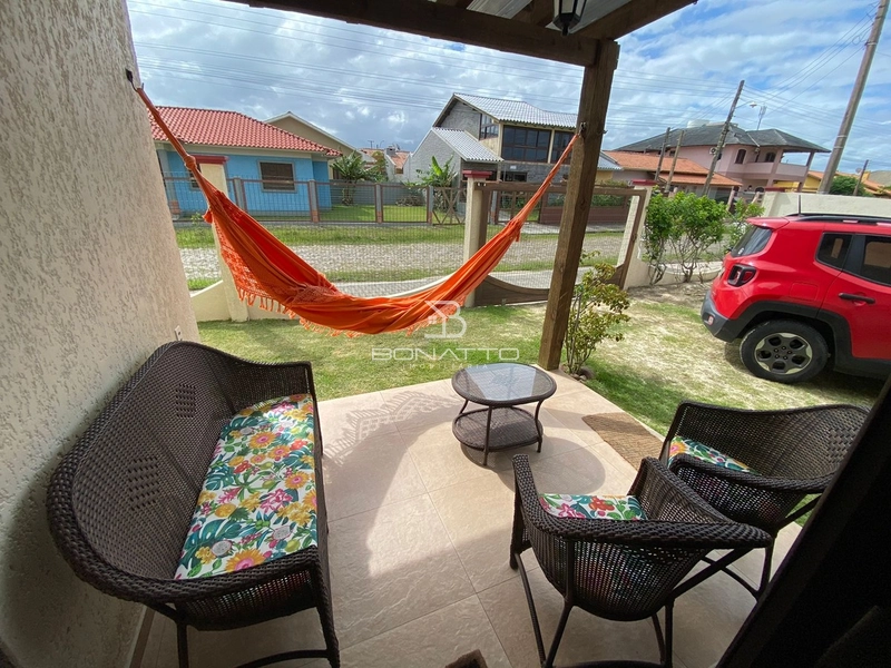 Casa em Atlântida Sul: 6ª foto da galeria de imagens do imóvel