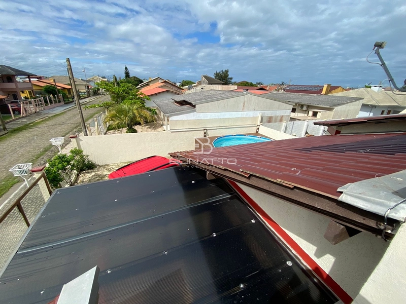 Casa em Atlântida Sul: 15ª foto da galeria de imagens do imóvel